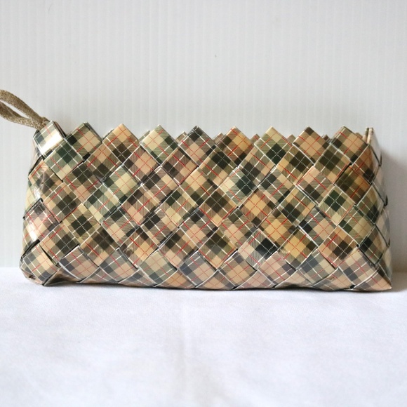 Nahui Ollin Small Plaid Clutch Bag Purse Beige Black Red Recycled Candy Wrapper - Picture 3 of 7
